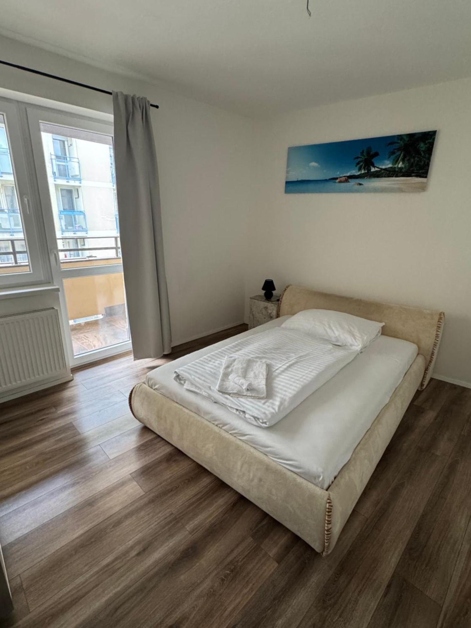 Medena Apartment Old Town With Free Parking Bratislava Bagian luar foto